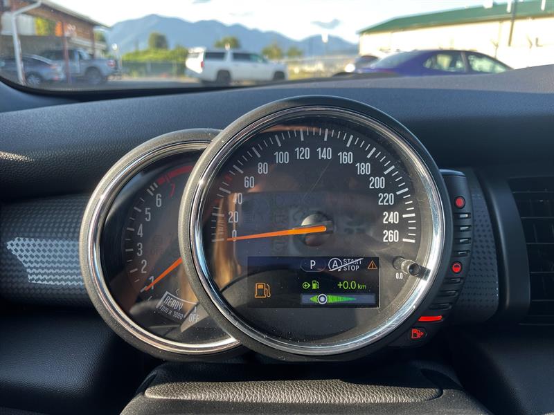 MINI Cooper Convertible 16