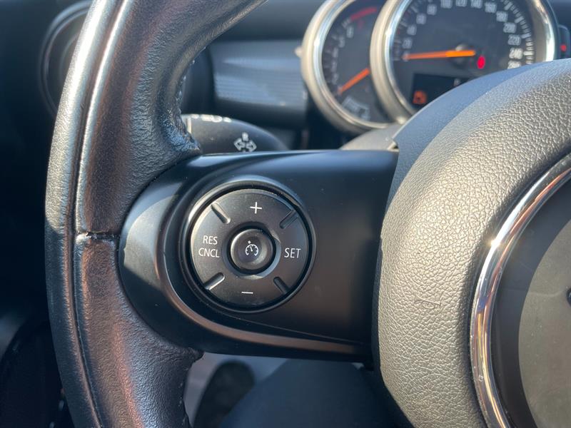 MINI Cooper Convertible 17