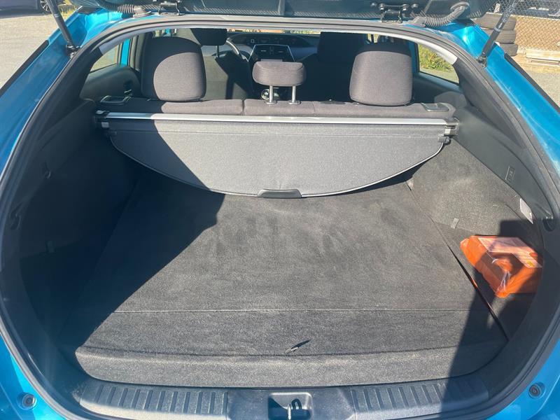 Toyota Prius Prime 6