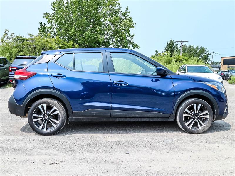 Nissan Kicks 3