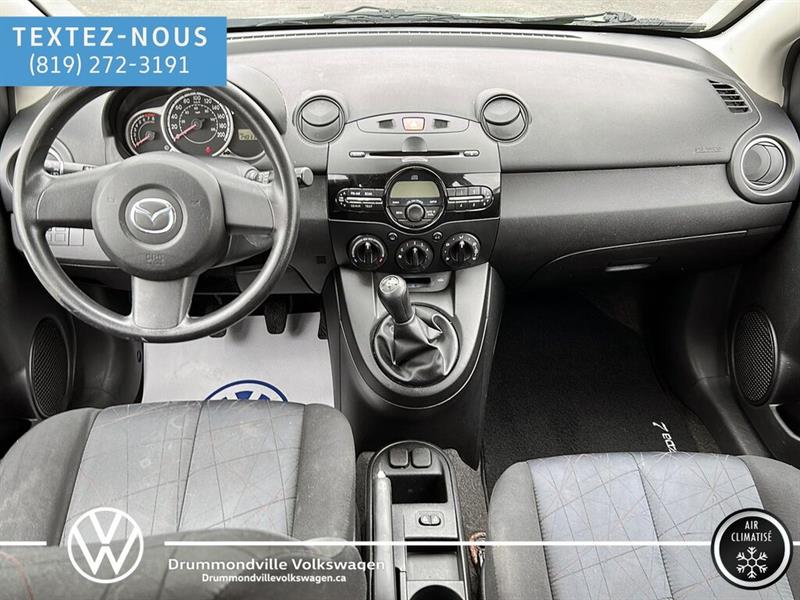 mazda Mazda2 2011 - 9