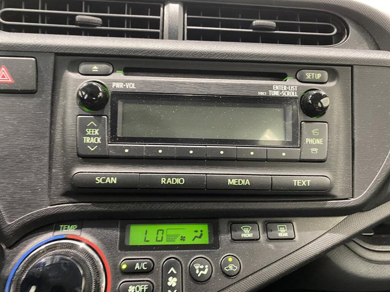 toyota Prius c 2013 - 13