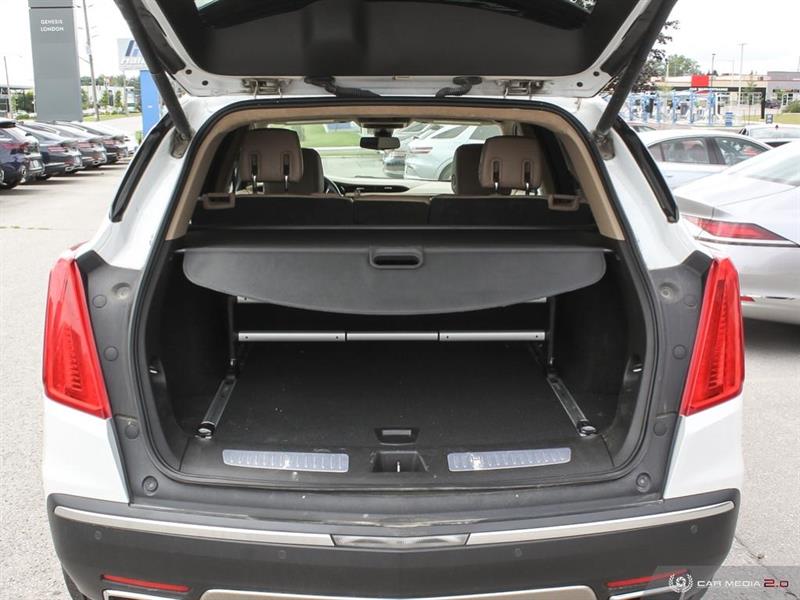 Cadillac XT5 11