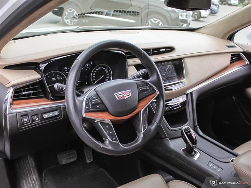 Cadillac XT5 13