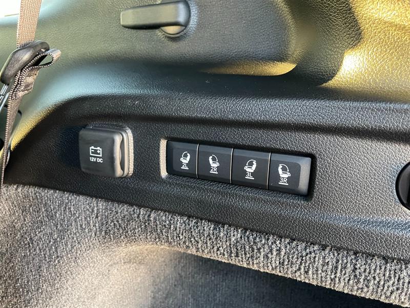 Jeep Grand Cherokee 12