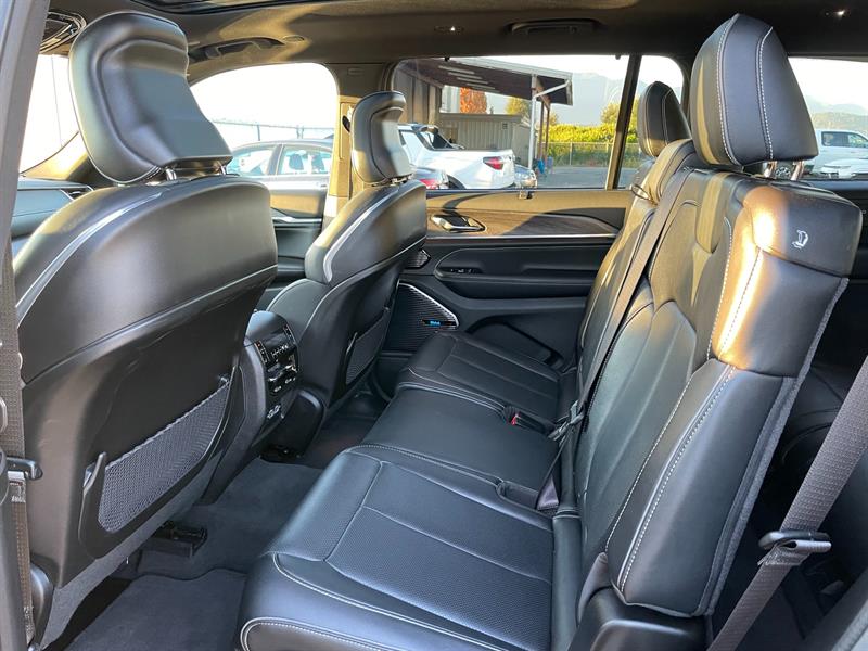 Jeep Grand Cherokee 15