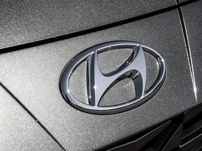 Hyundai Elantra 8