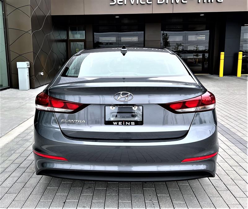 Hyundai Elantra 5
