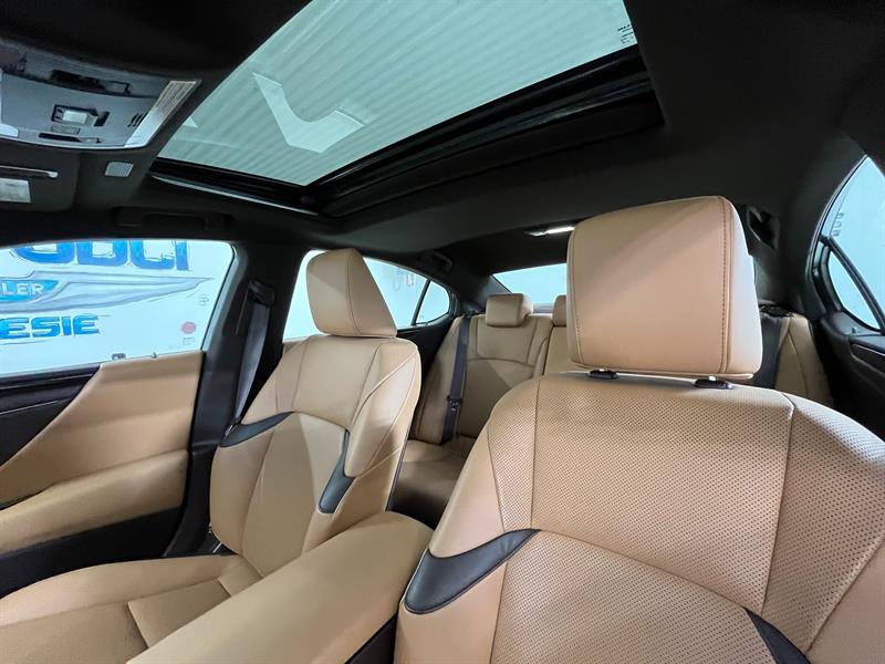 lexus ES 350 2020 - 11
