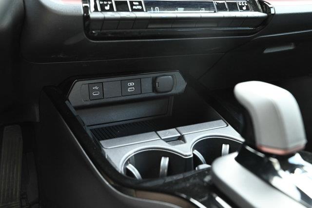 toyota Prius Prime 2024 - 16