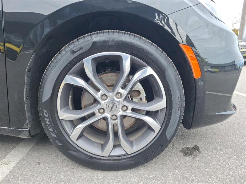 chrysler Pacifica 2022 - 9