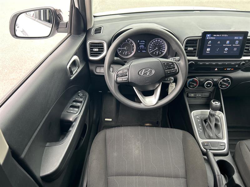 hyundai Venue 2022 - 17