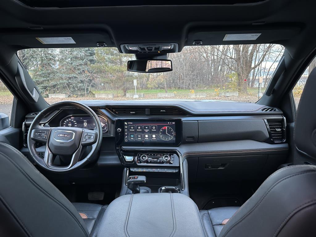 gmc SIERRA 1500 4WD CREW CAB PICKUP 2025 - 19