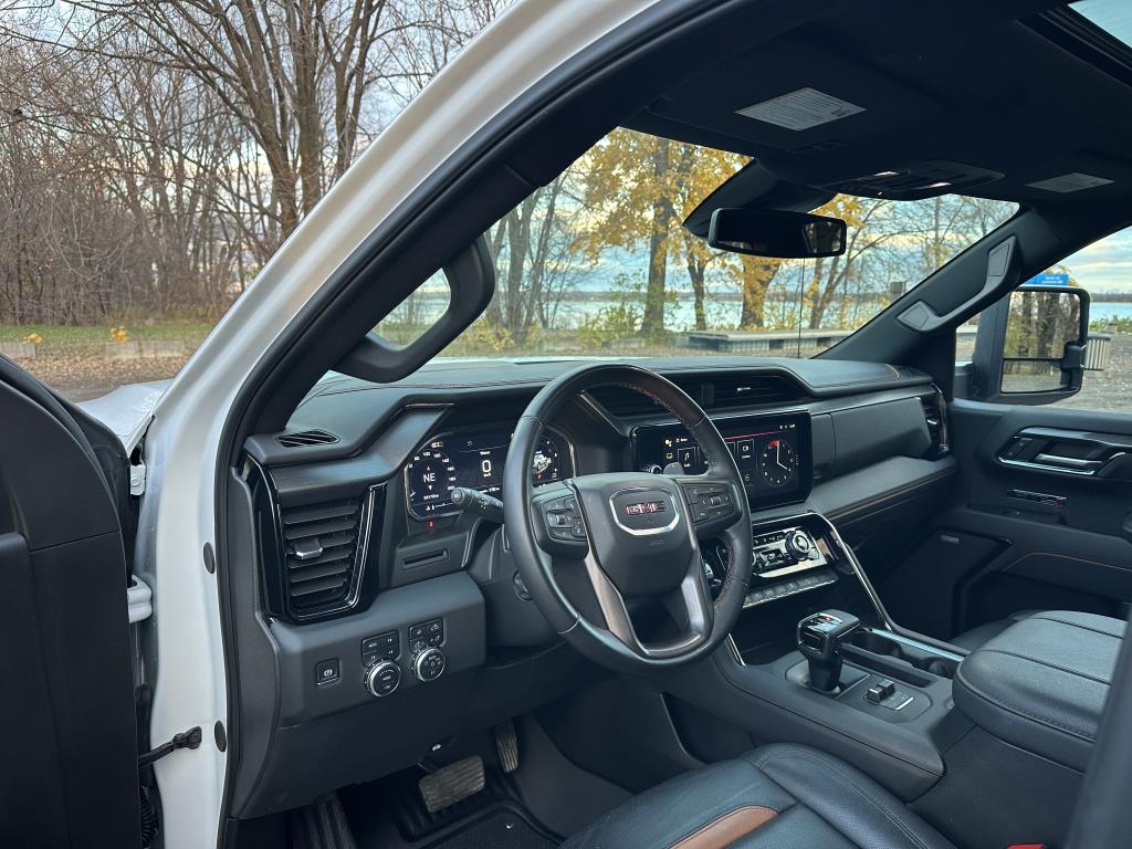 gmc SIERRA 1500 4WD CREW CAB PICKUP 2025 - 25