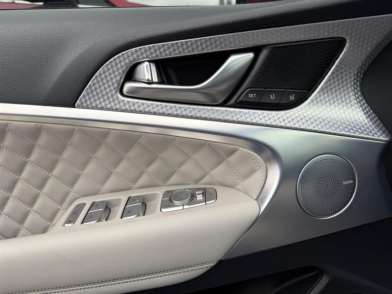 genesis G70 2022 - 26