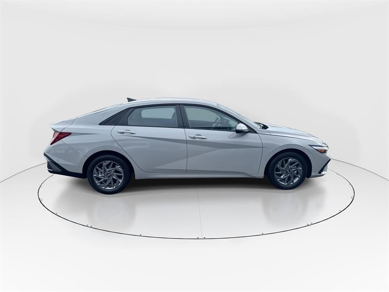 hyundai Elantra 2025 - 10