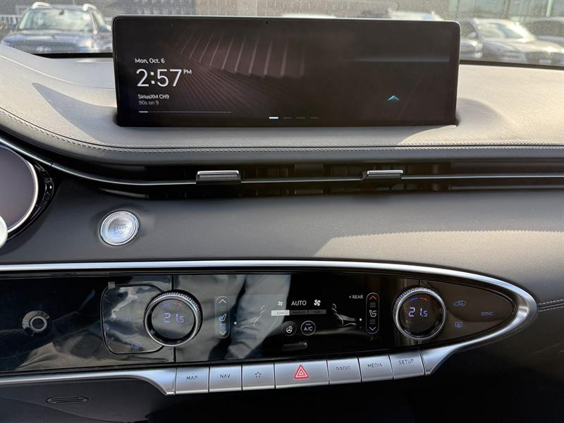 genesis GV70 2023 - 18