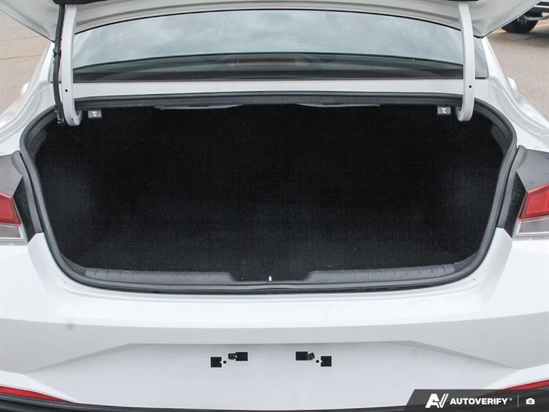 hyundai Elantra 2022 - 10