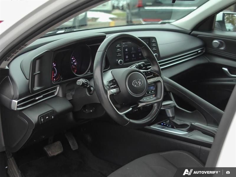 hyundai Elantra 2022 - 12