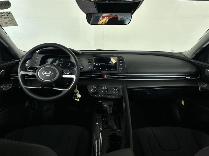 hyundai Elantra 2025 - 12