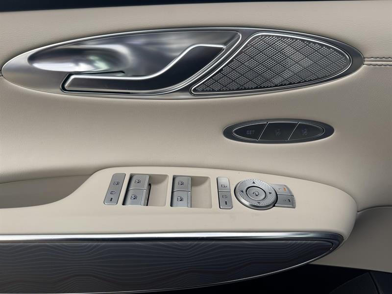 genesis GV70 2024 - 25