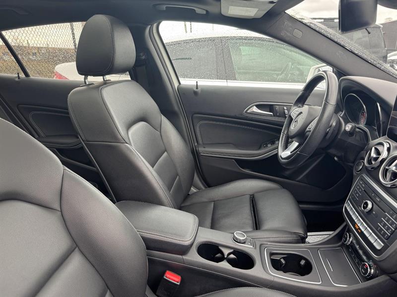 mercedes-benz GLA 250 2019 - 22