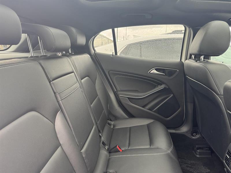 mercedes-benz GLA 250 2019 - 25