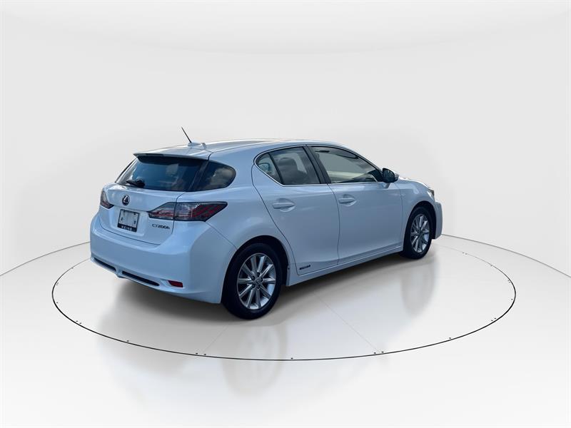 lexus CT 200h 2011 - 9