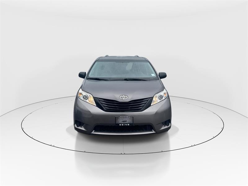 toyota Sienna 2015 - 4