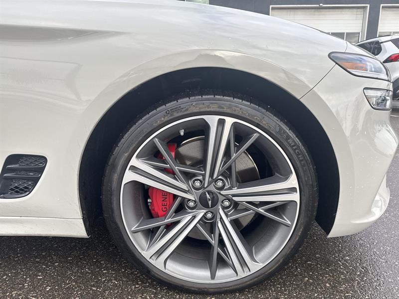 genesis G70 2025 - 12