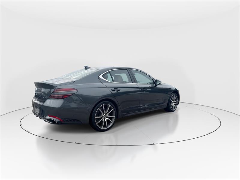 genesis G70 2022 - 9