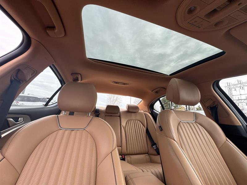 genesis G70 2022 - 12