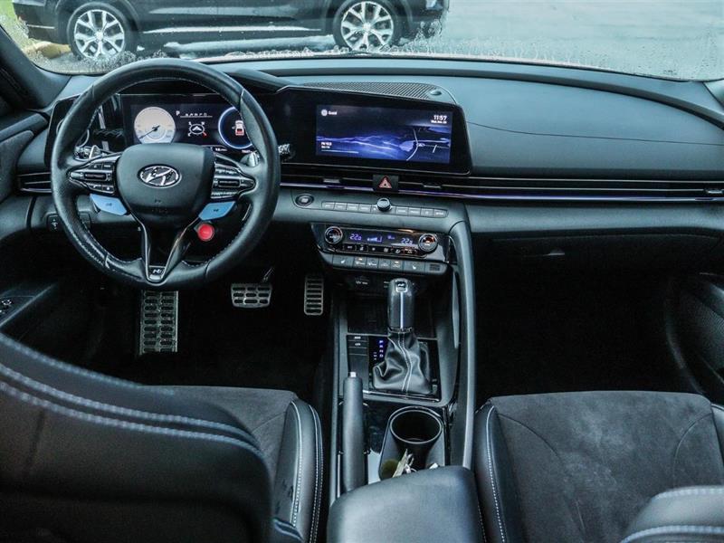 hyundai Elantra 2022 - 13