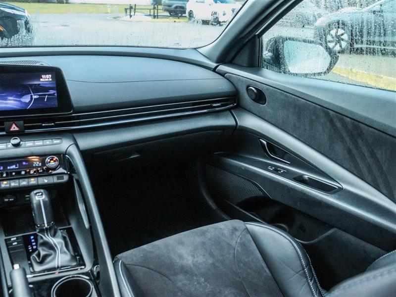 hyundai Elantra 2022 - 14