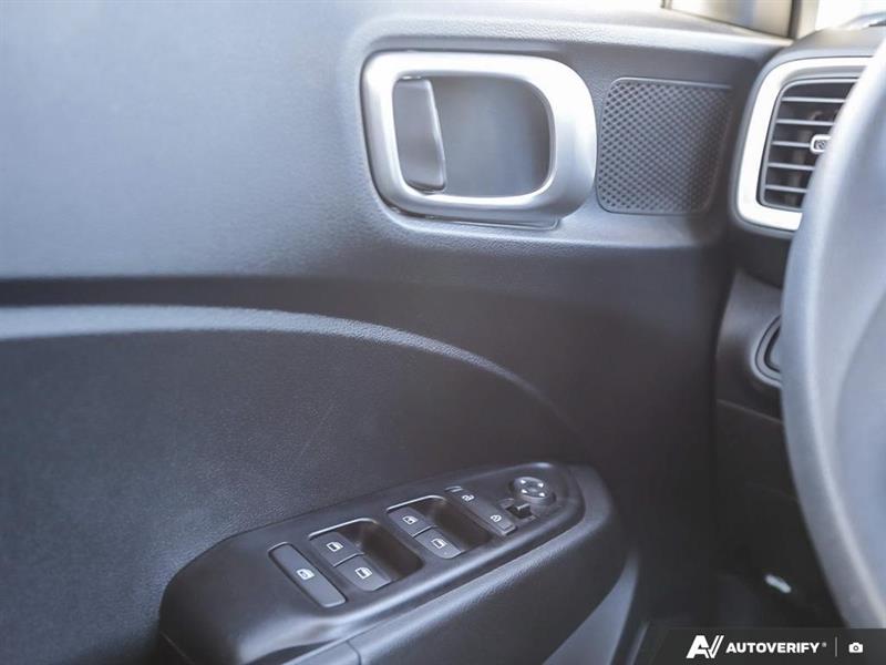 hyundai Venue 2023 - 17