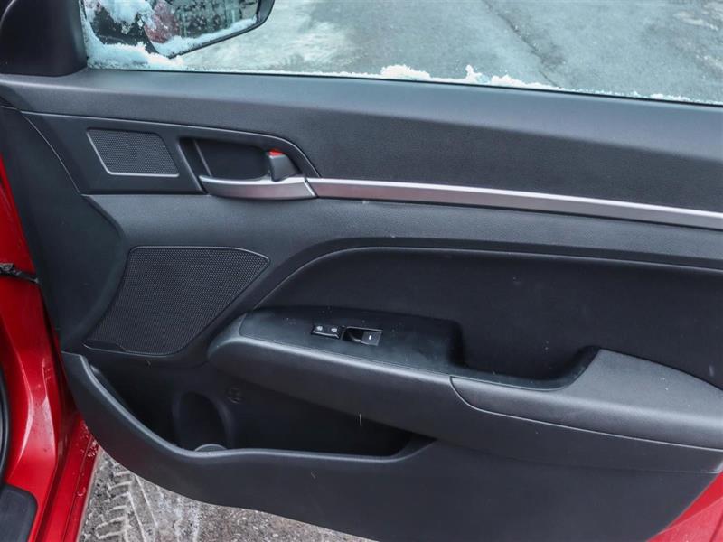 hyundai Elantra 2020 - 16