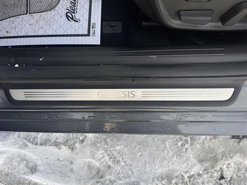 genesis G70 2022 - 30