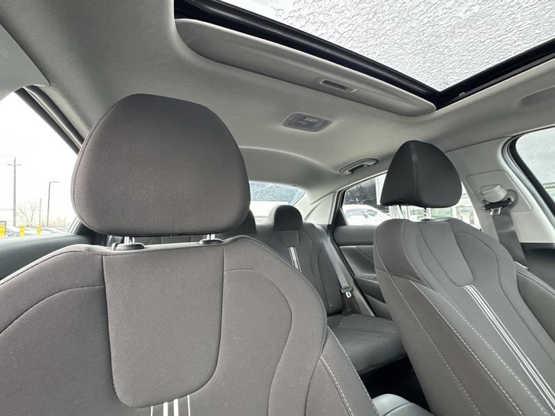 hyundai Elantra 2023 - 12