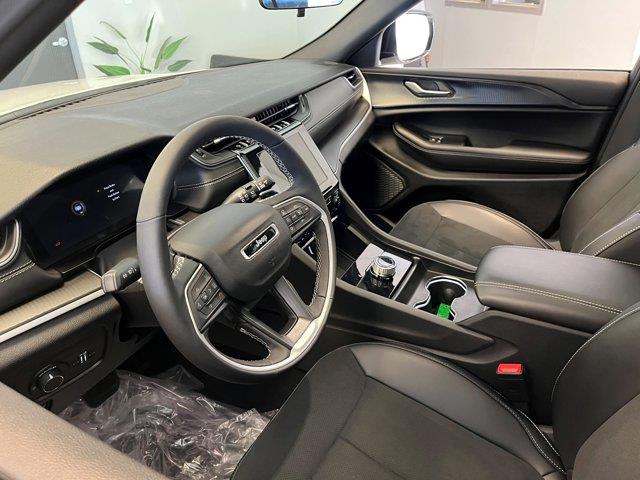 jeep Grand Cherokee 2025 - 9