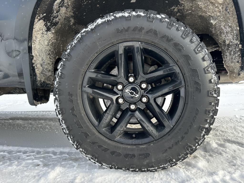 chevrolet Silverado 1500 2022 - 22