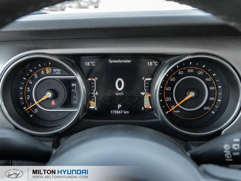 jeep Wrangler Unlimited 2018 - 11