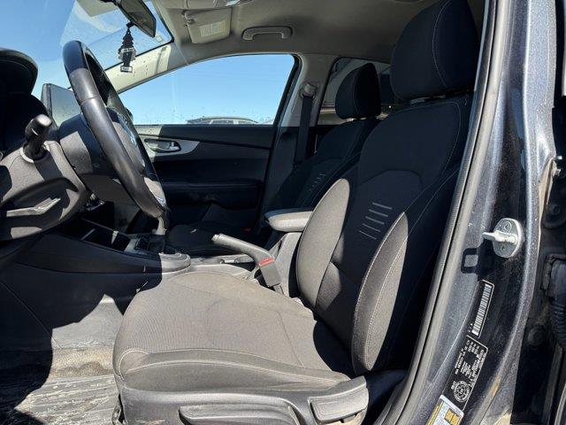 kia Forte 2021 - 9