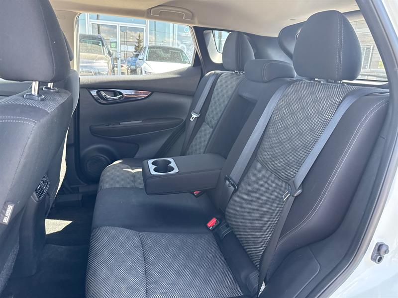 nissan Qashqai 2018 - 12
