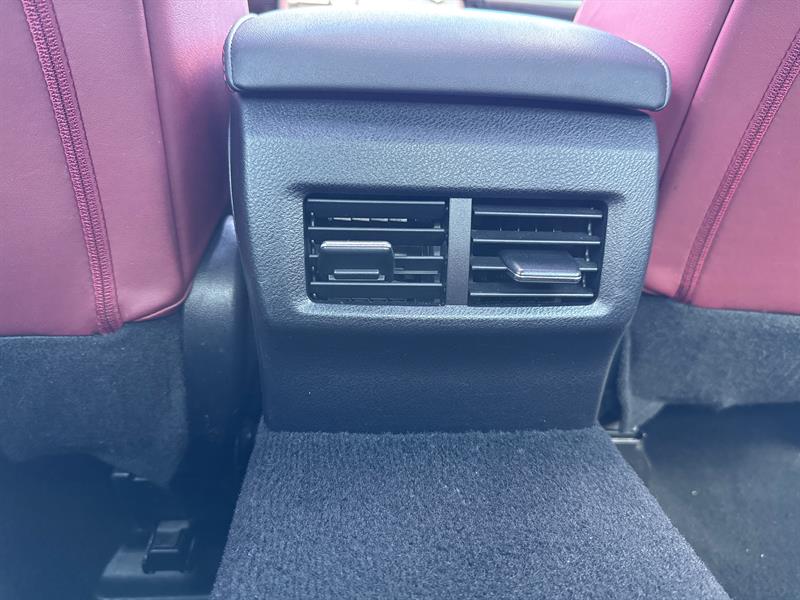 lexus IS 300 2016 - 16