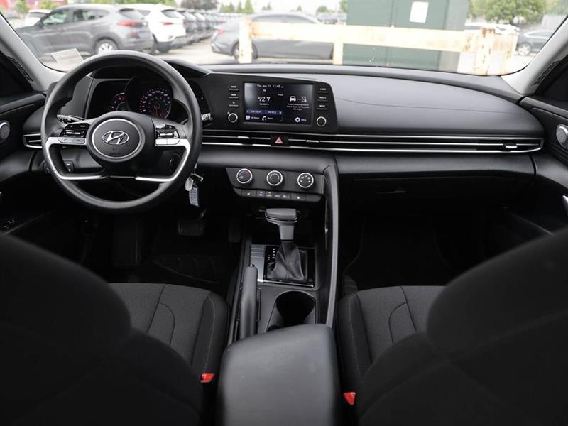 hyundai Elantra 2023 - 25