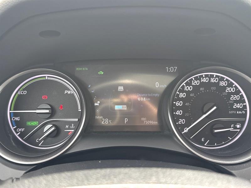toyota Camry Hybrid 2024 - 18