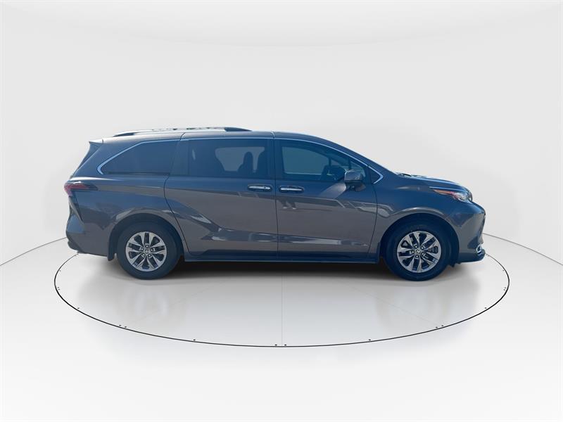toyota Sienna 2022 - 9