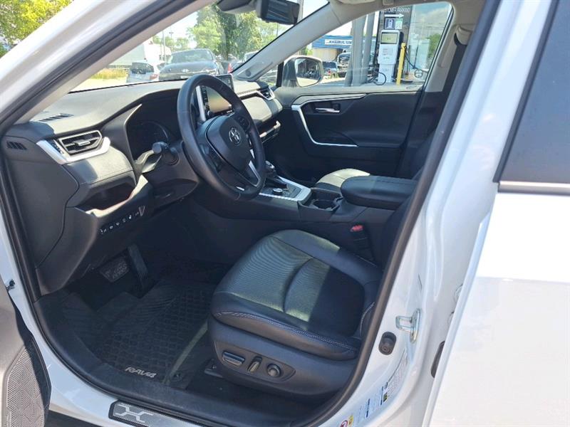 toyota RAV4 2019 - 11