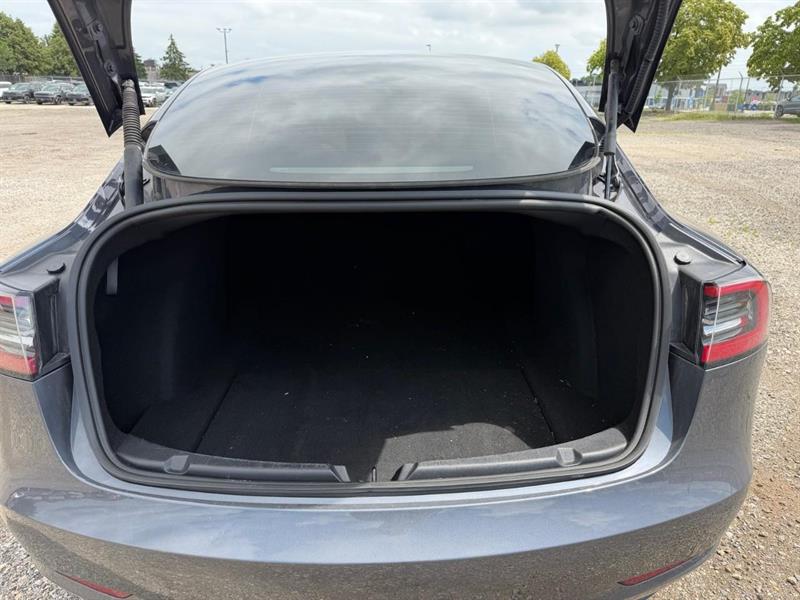 tesla Model 3 2023 - 6