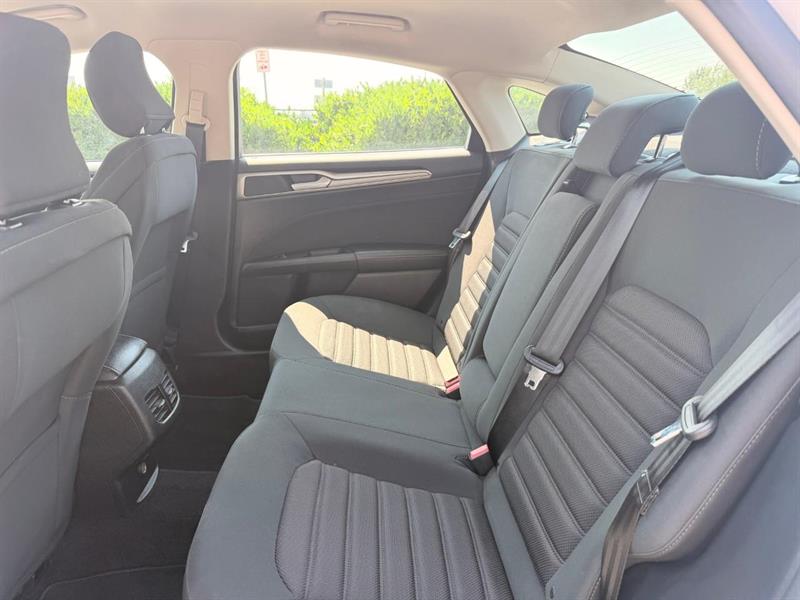 ford Fusion 2017 - 13